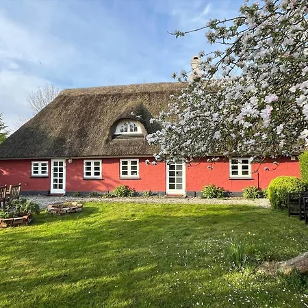 Ae304-aeroskobing-stokkeby-hovedgade-18 펜션 Ærøskøbing