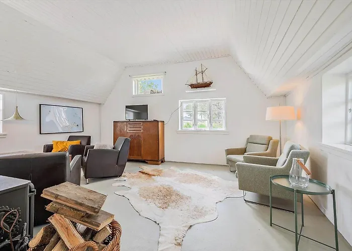 Ae304-aeroskobing-stokkeby-hovedgade-18 * Ærøskøbing